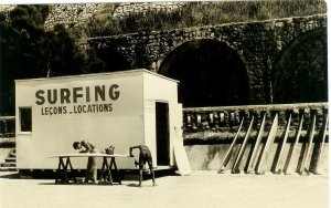 Biarritz-JM-surfskola-sommar-1966