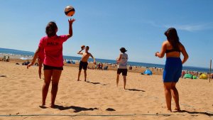 Ilfacombe-Volley2